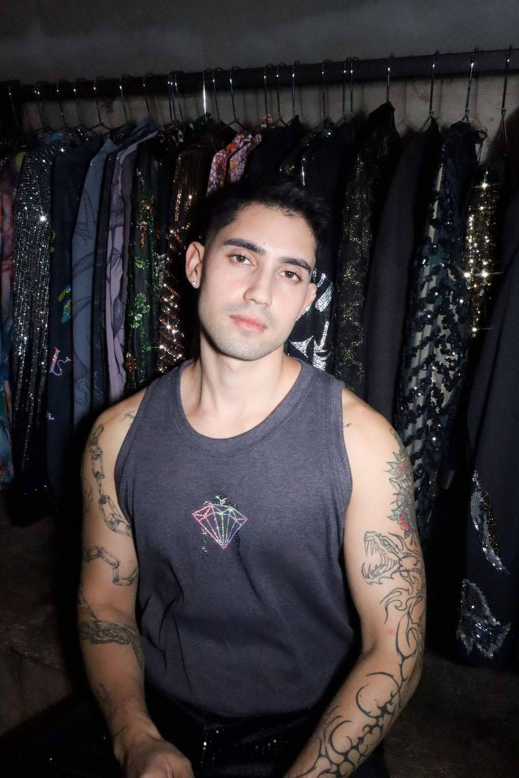 sleeveless shirt
